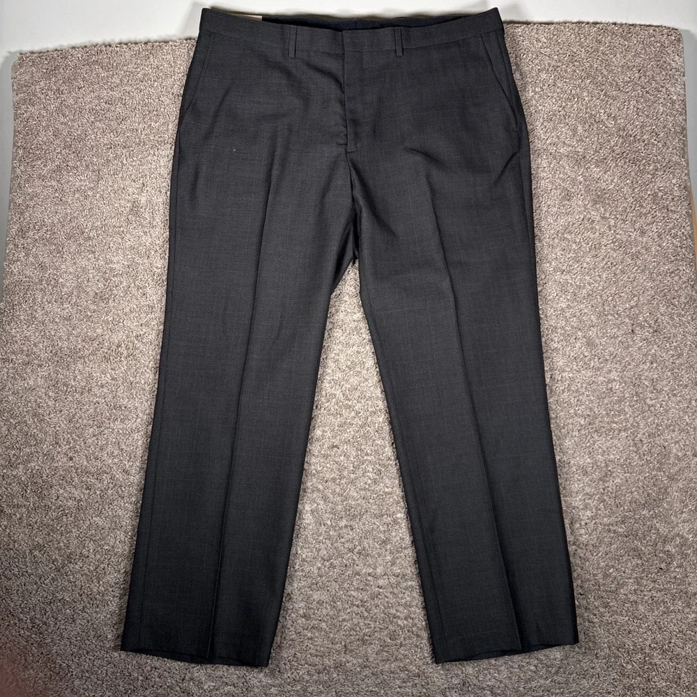 Haggar Original Slacks Mens 42x30 Brown Straight Fit No Iron Dress Pants IDJ393